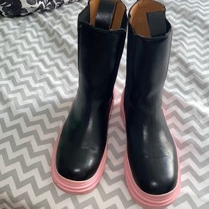 Bottega veneta boots brought on Poshmark size 37